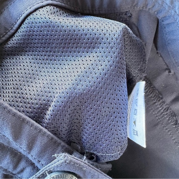 Eddie Bauer Blue Flat Front Shorts Classic Design new without tags - Picture 6 of 8